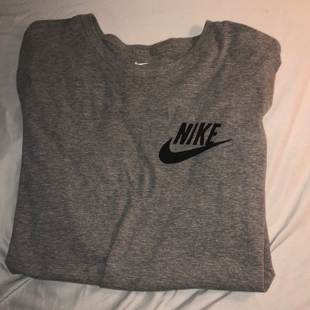 Nike Short Sleeve Shirt